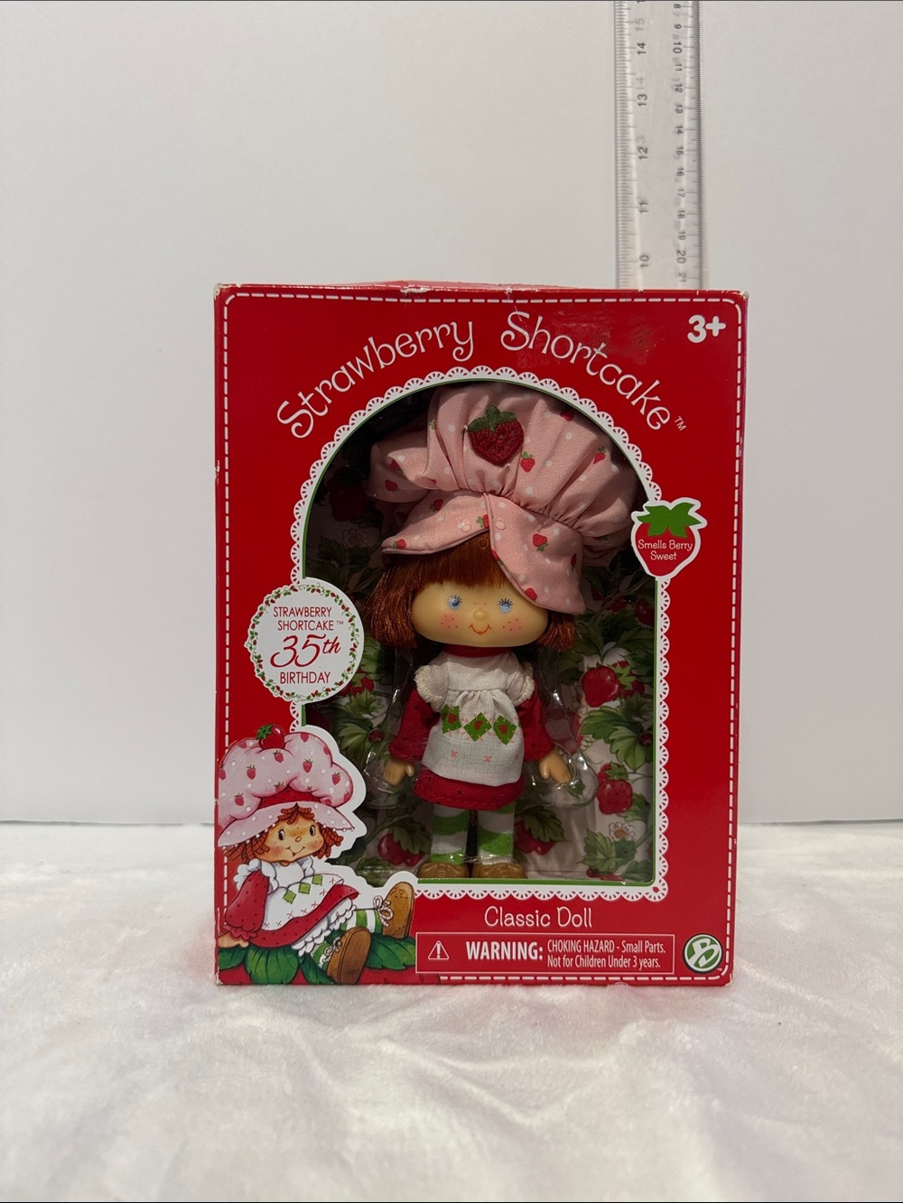 Strawberry Shortcake Classic Doll 2015 - 35th Birthday NEW